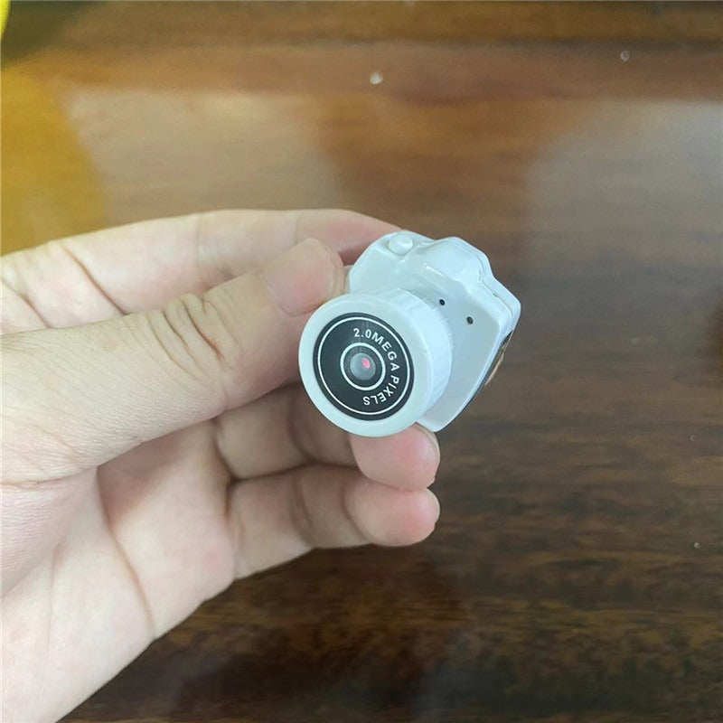 Câmara CCD Mini Y20 com Colar | HD para Estudantes, Festas e Viagens
