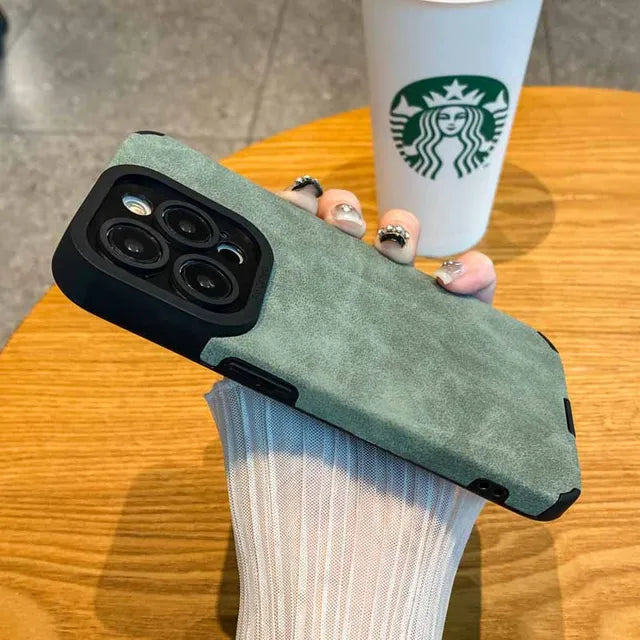 Capa Mate Macia em Pele Sintética para iPhone, Proteção de Lente e Anti-choque