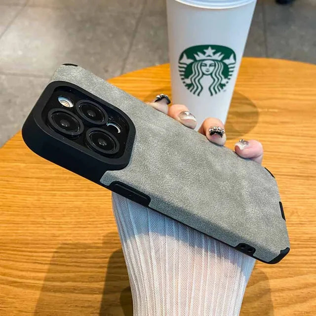Capa Mate Macia em Pele Sintética para iPhone, Proteção de Lente e Anti-choque
