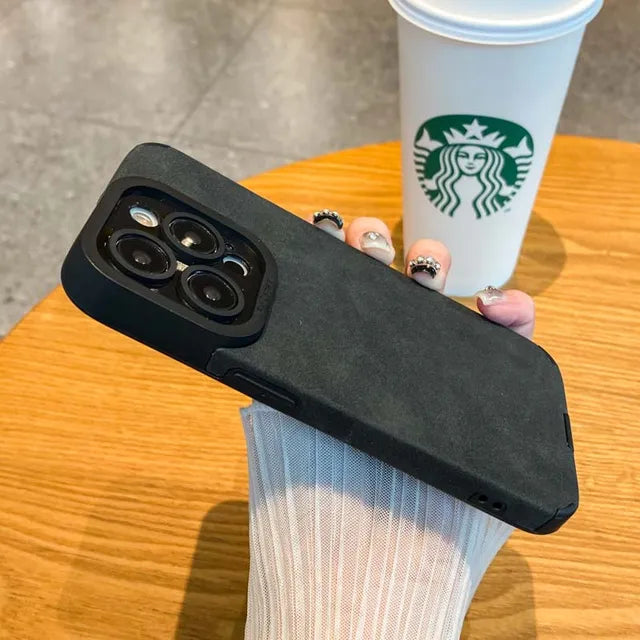 Capa Mate Macia em Pele Sintética para iPhone, Proteção de Lente e Anti-choque